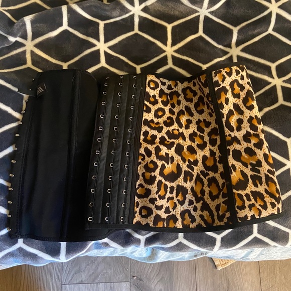 Leopard corset M - Picture 2 of 3